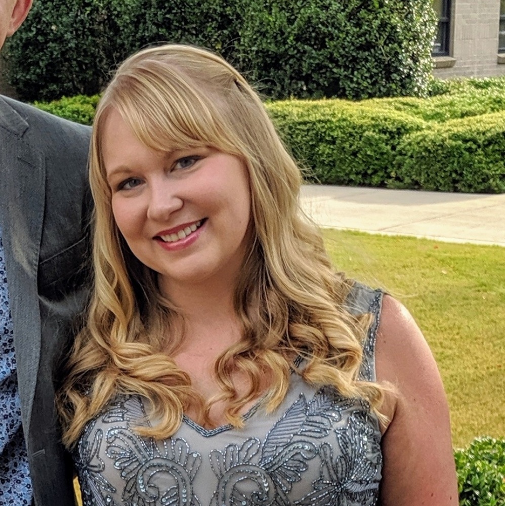 Meet your Posher, Holly